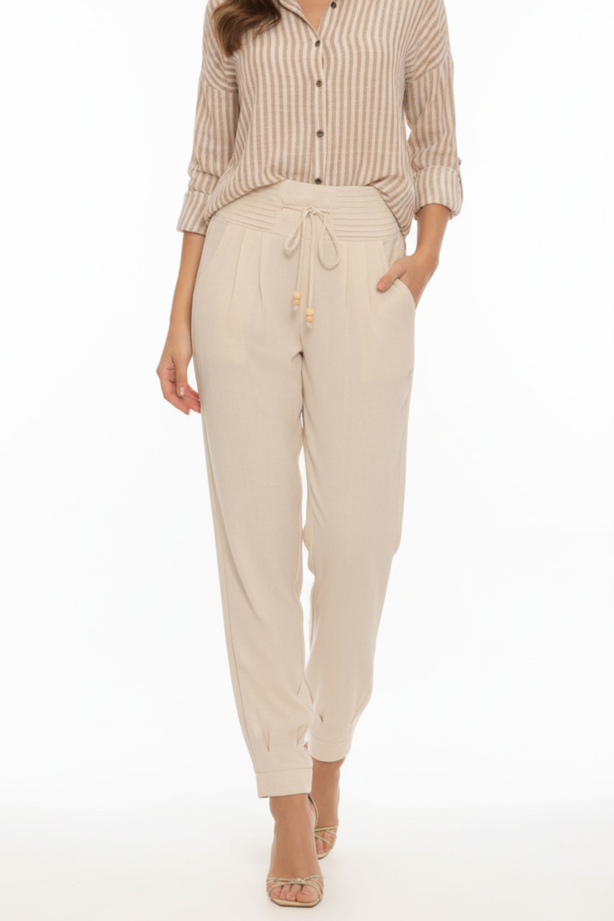 Calça Jogger em Viscolinho com Amarração e Elástico